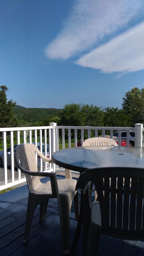 Les Appartements De La Bergeronnette Grandes-Bergeronnes Esterno foto