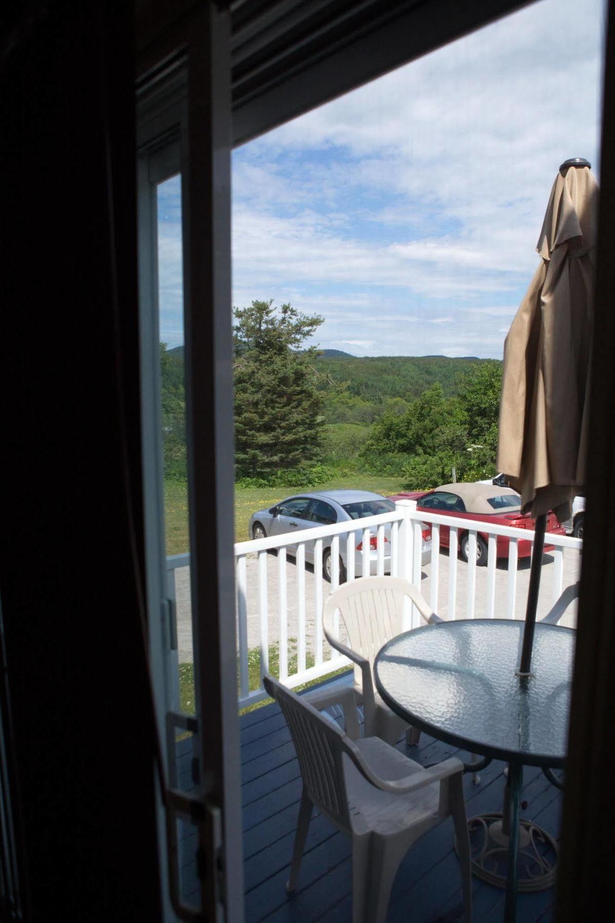 Les Appartements De La Bergeronnette Grandes-Bergeronnes Esterno foto